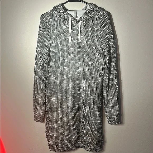 Fabletics Black and White Knit Yukon Dress - Picture 2 of 9